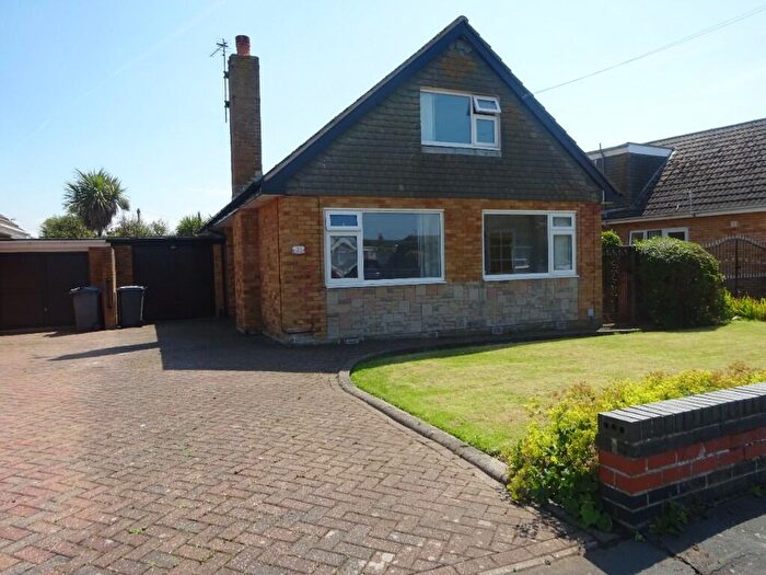 4 Bedroom Detached Bungalow To Rent In Thirlmere Avenue, Fleetwood, Lancashire, FY7