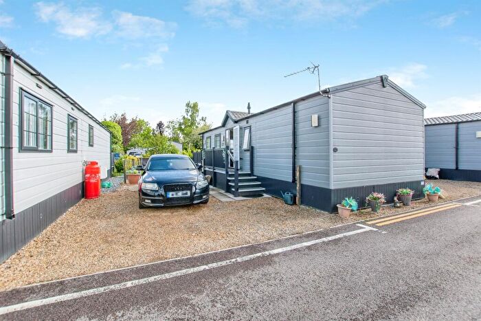 2 Bedroom Lodge For Sale In Frostley Gate, Holbeach, Spalding, PE12