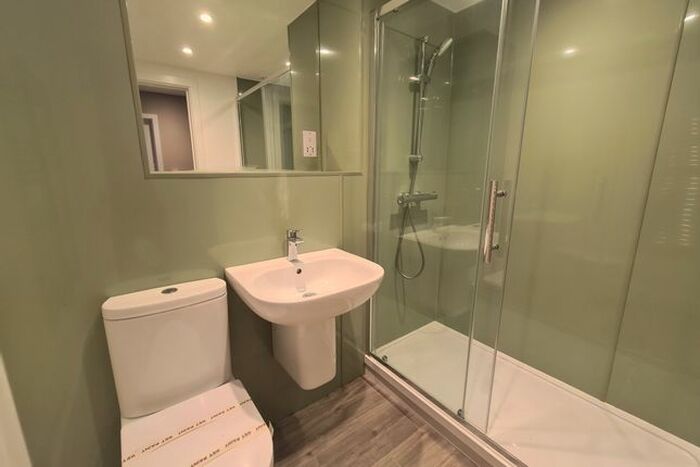1 Bedroom Flat To Rent In Exchange Road, Watford, WD18