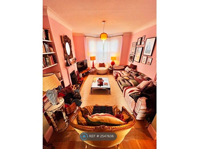 4 Bedroom Terraced House To Rent In Sansom Street, London, SE5