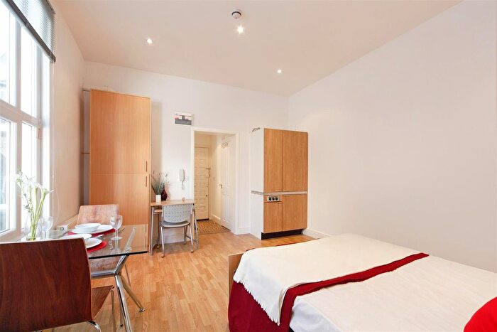 Studio To Rent In Southwell Gardens, South Kensington, SW7