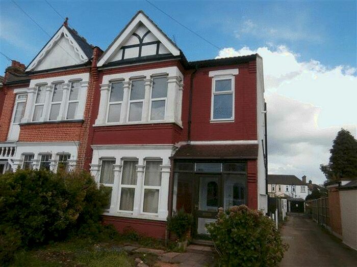 1 Bedroom Flat To Rent In Ilfracombe Avenue, Southend-On-Sea, SS1