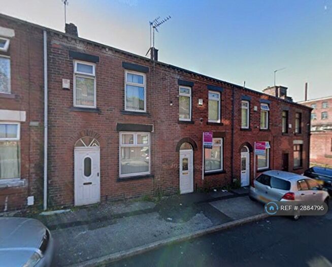 3 Bedroom Terraced House To Rent In Ernest Streer, Bolton, BL1