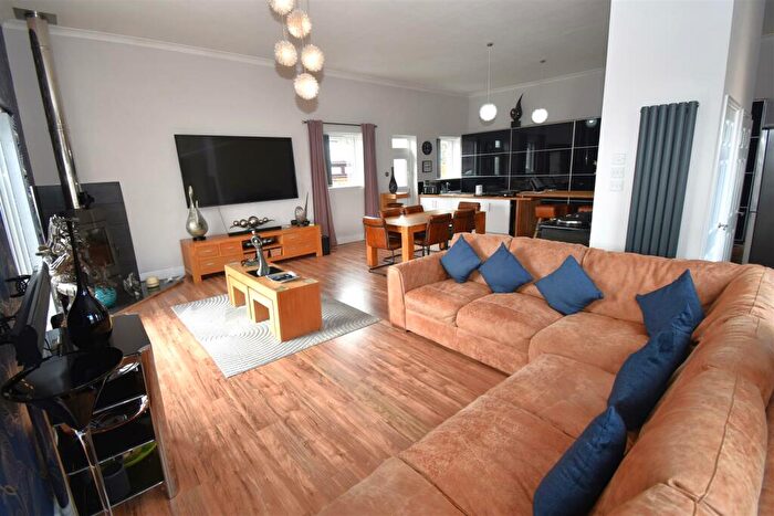 5 Bedroom Detached House For Sale In Springfield Road, Pill., BS20