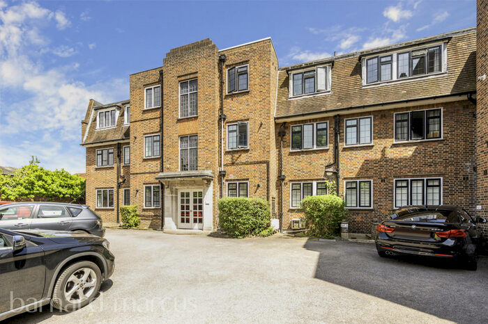 2 Bedroom Apartment To Rent In Church Street, Epsom, KT17