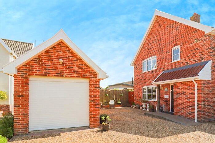 3 Bedroom Link Detached House For Sale In Laxfield Road, Stradbroke, Eye, IP21
