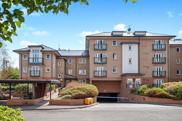 2 Bedroom House To Rent In Hampden Gardens, Cambridge, CB1