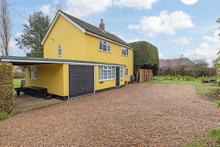 3 Bedroom Detached House For Sale In Rackheath, Norwich, NR13
