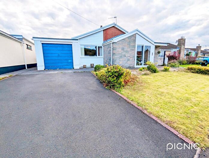 3 Bedroom Detached House For Sale In Glan Yr Ystrad, Ferryside, Carmarthen, Carmarthenshire., SA17