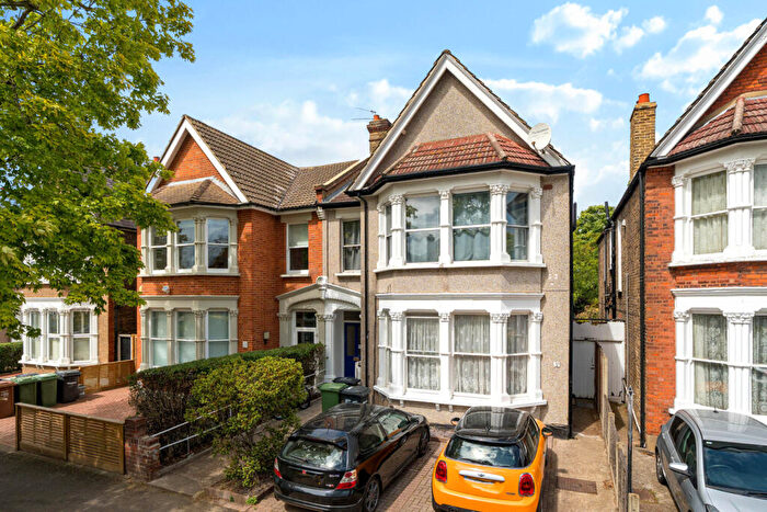 1 Bedroom Apartment For Sale In Culverley Road, London, SE6