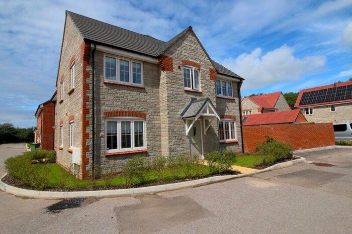 4 Bedroom Semi-Detached House To Rent In Muntjac Road, Landford, BS40