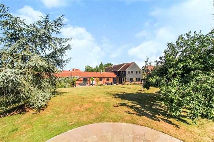 5 Bedroom House For Sale In Pages Lane, Harold Wood, RM3