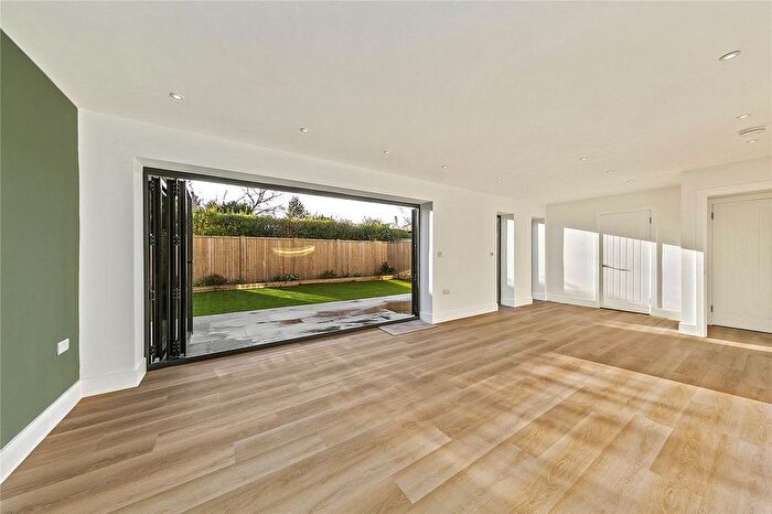 2 Bedroom Semi-Detached House For Sale In Acacia Road, Hampton, TW12