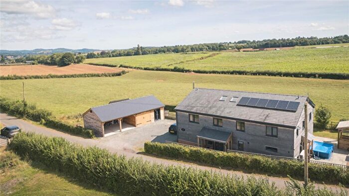 4 Bedroom Detached House For Sale In The Old Piggery, Dymock, Glos, GL18