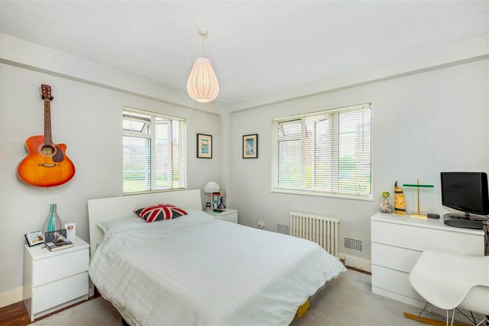 2 Bedroom Flat To Rent In Chiswick Village, Chiswick, W4