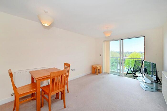 2 Bedroom Apartment To Rent In Highbury Drive, Leatherhead, KT22