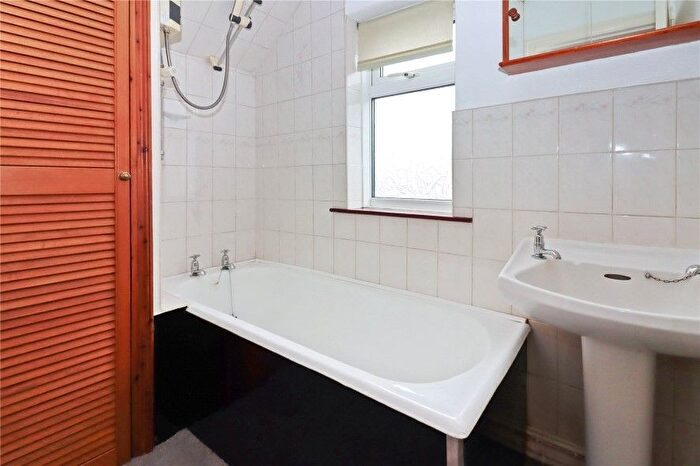2 Bedroom Detached House For Sale In Number Maple Avenue, Gateshead, Tyne And Wear, NE11