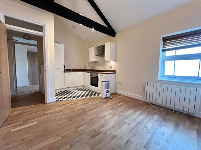 1 Bedroom Apartment To Rent In The Warehouse, Avenue Lane, Bournemouth, Dorset, BH2