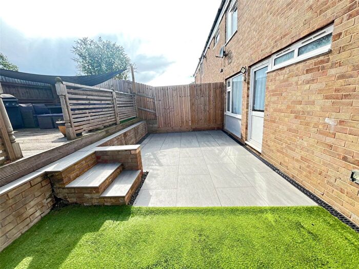 3 Bedroom Terraced House For Sale In Drake Close, Daventry, Northamptonshire, NN11