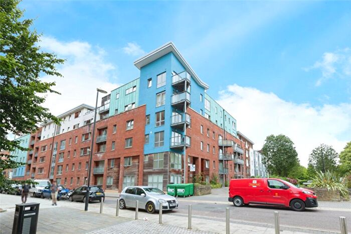 1 Bedroom Flat To Rent In Crown & Anchor House, Sweetman Place, BS2