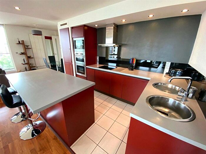 2 Bedroom Apartment To Rent In Leftbank, Spinningsfields, Manchester City Centre, M3