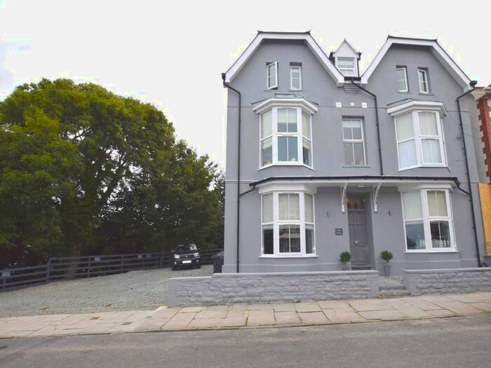 1 Bedroom Flat To Rent In Flat, Olive House, Banadl Road, Aberystwyth, Ceredigion, SY23