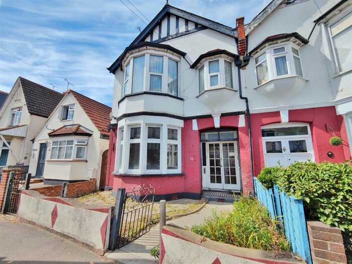 1 Bedroom Flat To Rent In Southbourne Grove, Westcliff-On-Sea, SS0