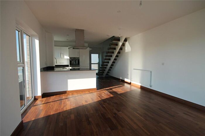 2 Bedroom Duplex To Rent In Flamsteed Close, Cambridge, CB1