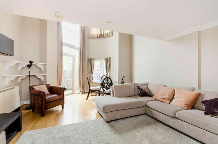 1 Bedroom Flat To Rent In Gunter Grove, Chelsea, London, SW10