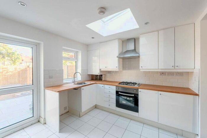 4 Bedroom Terraced House To Rent In Ashbourne Road, Tooting, Mitcham, CR4