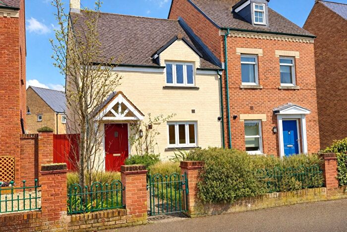 2 Bedroom Semi-Detached House For Sale In Barbrook Road, Swindon, Wiltshire, SN1