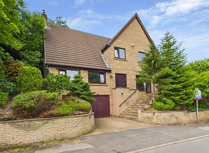 4 Bedroom Detached House For Sale In Rising Bridge Road, Rising Bridge, BB4