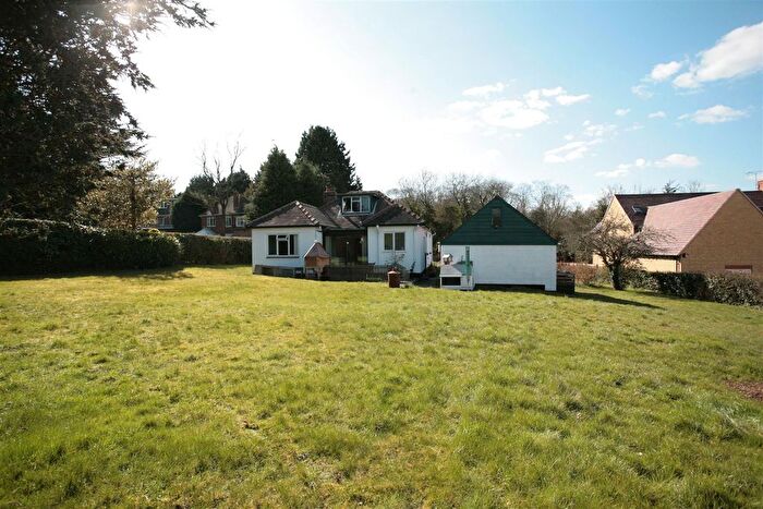3 Bedroom Detached Bungalow To Rent In Bagley Wood Road, Kennington, Oxford, OX1