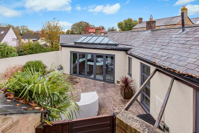 2 Bedroom Detached Bungalow To Rent In Gladstone Road, Headington, OX3