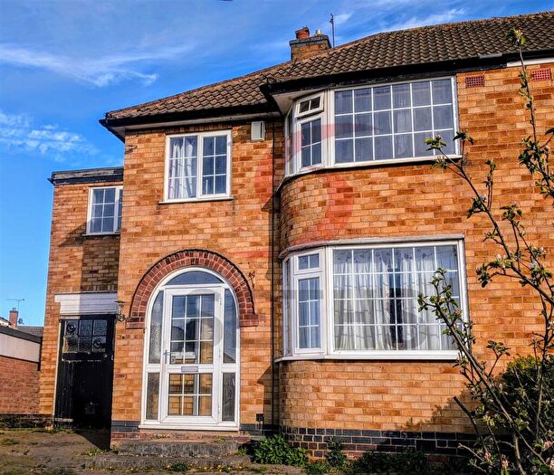 4 Bedroom Semi-Detached House To Rent In Sedgefield Drive, Thurnby, Leicester, LE7
