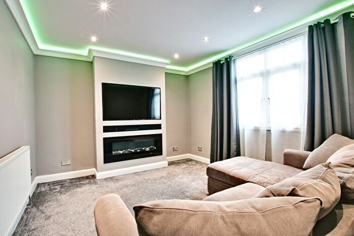 1 Bedroom Flat To Rent In Beckenham Lane, Bromley, Kent, BR2