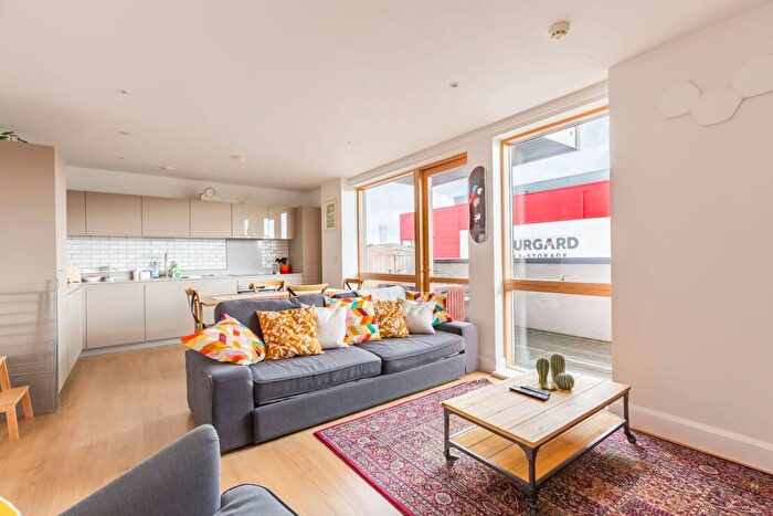 2 Bedroom Flat For Sale In Barry Blandford Way, Bow, London, E3