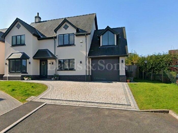 4 Bedroom Detached House For Sale In Pleasant Retreat, Star Road, Penperlleni, Pontypool., NP4