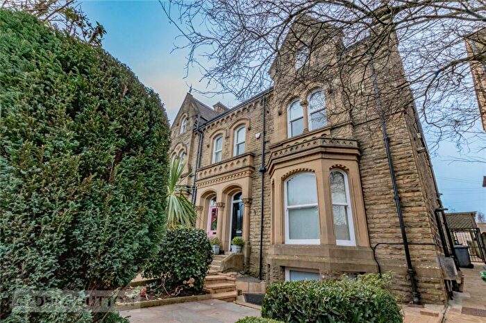 5 Bedroom Semi-Detached House For Sale In New North Road, Edgerton, Huddersfield, West Yorkshire, HD1