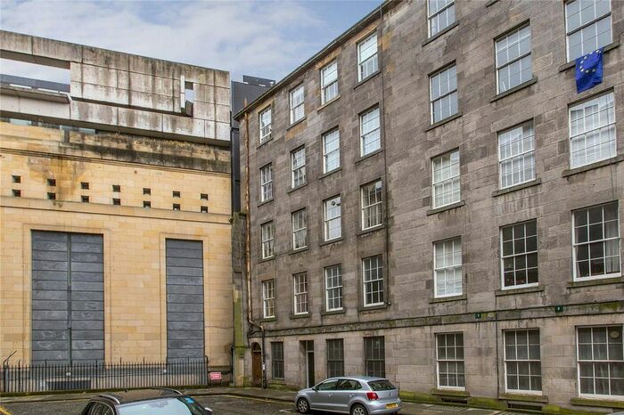 1 Bedroom Flat To Rent In Brighton Street, Old Town, Edinburgh, EH1