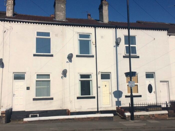 2 Bedroom Terraced House To Rent In Gillett Lane, Rothwell, Leeds, West Yorkshire, LS26