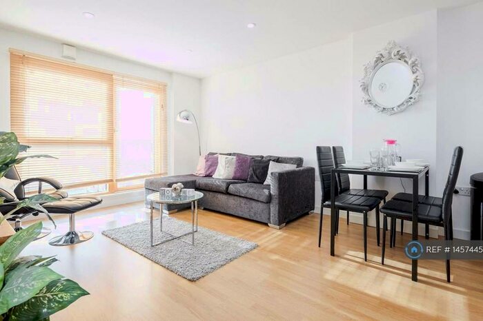 2 Bedroom Flat To Rent In Charrington Court, Romford, RM1