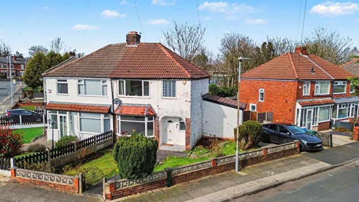 3 Bedroom Semi Detached House For Sale In Sunny Bank Road, Bury, BL9