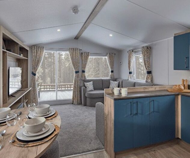 2 Bedroom Park Home For Sale In Sway Road, New Milton, BH25