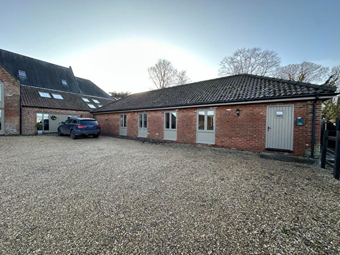 3 Bedroom Barn Conversion To Rent In Rhoon Road, Terrington St Clement, King's Lynn, PE34