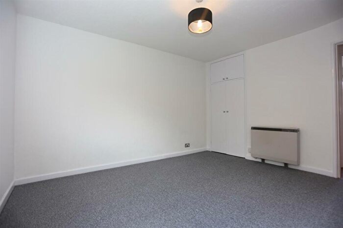 2 Bedroom Flat To Rent In Cliveden Court, London Road, Brighton, BN1