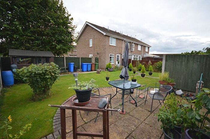 2 Bedroom Town House To Rent In Mill Hill Road, Goole, DN14