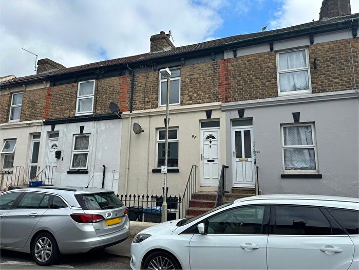 3 Bedroom Property To Rent In Oswald Road, Dover, CT17
