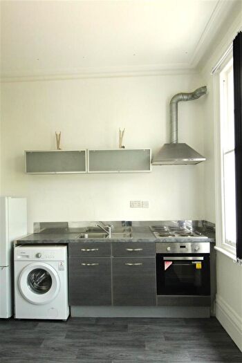 1 Bedroom Flat To Rent In Springfield Road, Leicester, LE2