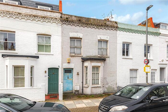 2 Bedroom Terraced House For Sale In Poyntz Road, London, SW11